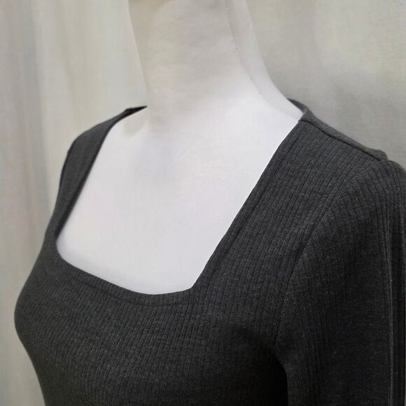 NWT Old Navy Long Sleeve Rib-Knit Bodysuit Square Neck, Dark Gray, Medium - Picture 2 of 6